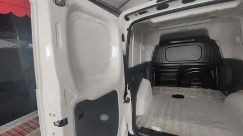 Fiat Fiorino 1.4 MPI FURGÃO ENDURANCE 8V FLEX 2P MANUAL