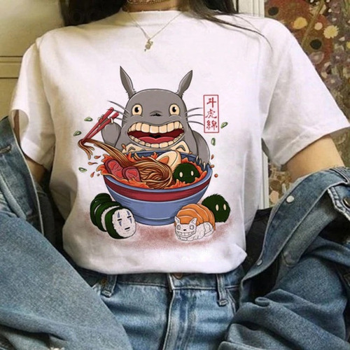 Imagen 1 de 4 de Remera Totoro Ramen Bowl