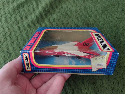 Avión Sb-22 Tornado, Matchbox Skybuster 1:64 Blanco (Usado)