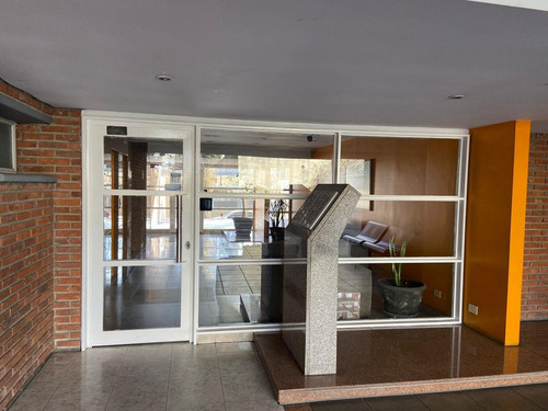 Imagen 4 de 24 de Piso En Planta Baja De 6 Ambientes En Morón Centro