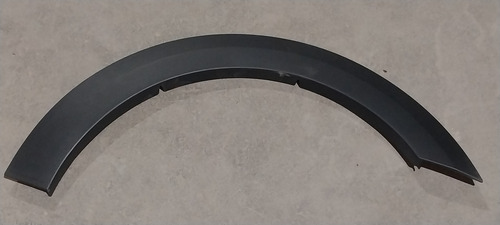 Moldura Guardabarro Trasero Volkswagen Saveiro Iz 14-16 Orig Negro