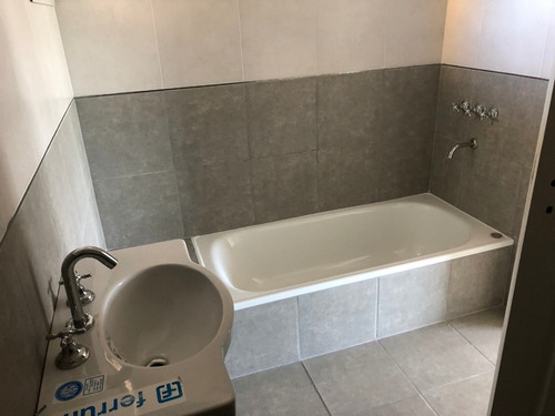 Imagen 5 de 6 de Muy Lindo Y Luminoso Mono Ambiente En Venta - Los Cardales Centro -- Frente A Plaza Mitre