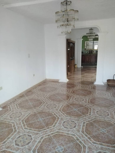 Imagen 4 de 15 de Casa En Urb. Brisas De Cua