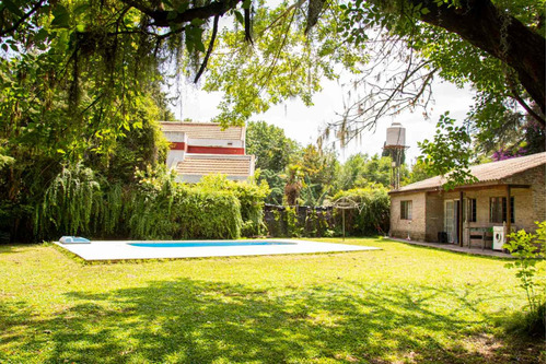 Venta/permuta Casa 5 Ambientes, Jardin Y Pileta