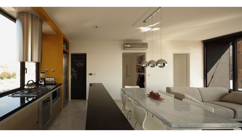 Imagen 3 de 14 de Excelente Piso De 2 Ambientes Con Cochera Y Baulera