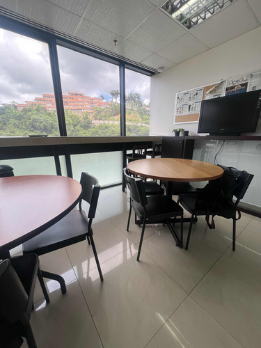 Se Vende O Alquila Chuao Oficina 318 Mts Aire Acondicionado