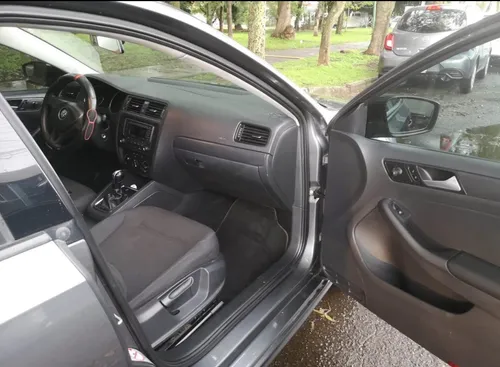 Volkswagen Jetta 2.0 Tiptronic At
