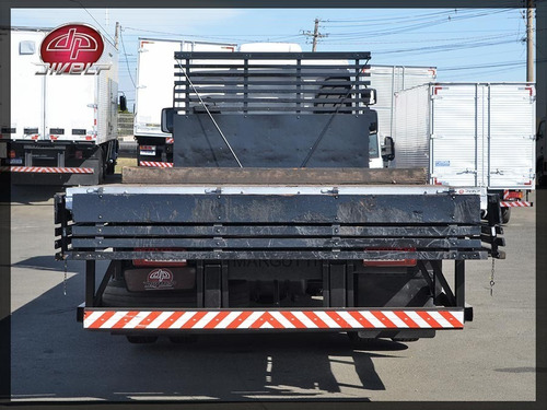 Imagem 10 de 25 de Volvo Vm 270 I-shift 8×2 Caminhão Com Carroceria