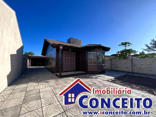 Imagem 9 de 16 de Rc277 - Lindo Chalé Próximo Ao Mar No Balneário Mariluz