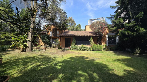 Terreno En Venta En Jardines Del Pedregal