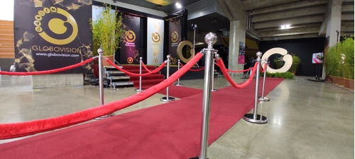 Alquiler Alfombra Roja Diplomáticos Separadores De Fila 