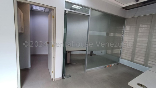 Local Venta Conserva Módulos De Trabajo,especial Para Banco Y Servicio De Encomienda, Aire Acondicionado Central, San Blas Valencia Carabobo Leida Falcon Lf24-25462