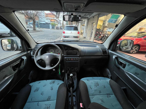 Imagen 9 de 11 de Peugeot Partner Patagónica 1.9d /// 2009 - 252.000km