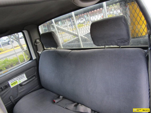 Nissan Frontier D22