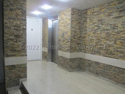Imagen 2 de 22 de Apartamento En Alquiler Pozo Profundo Y Piscina, El Marques Mls# 22-23480