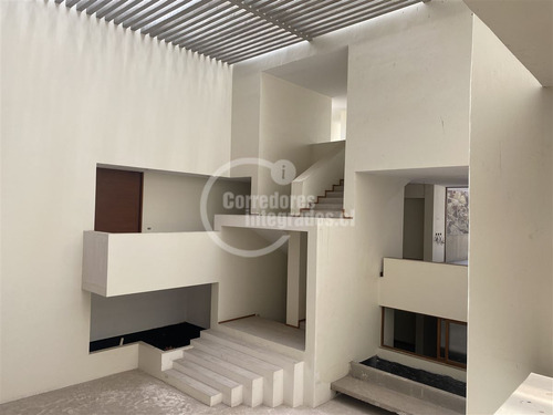 Lujosa Casa En Venta De 10 Dorm. En Las Condes