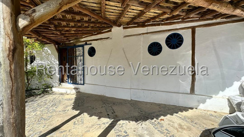 Casa En Venta, El Hatillo #25-10372