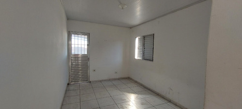 Vendo Casa Sobrado Com 3 Alugueis Sobrado Tem Tres Casas Todas Com Agua E Luz Independente Proximo A Tudo