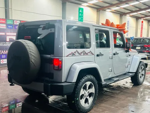 Jeep Wrangler SAHARA