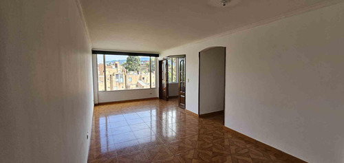 Apartamento Para Venta En Alhambra (5059).
