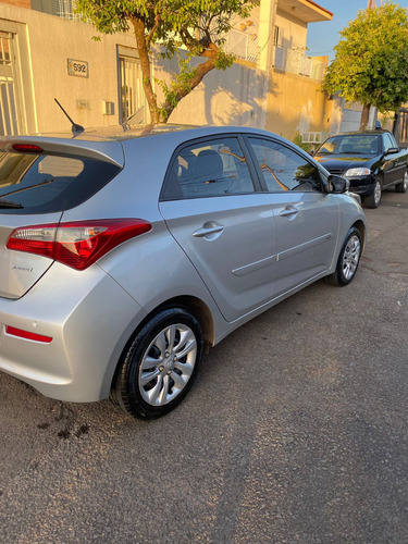 Hyundai HB20 1.6 Comfort Plus Flex 5p