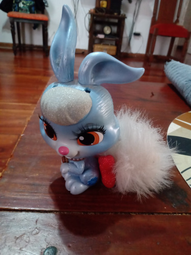 Muñeco Juguete Plástico Conejo 