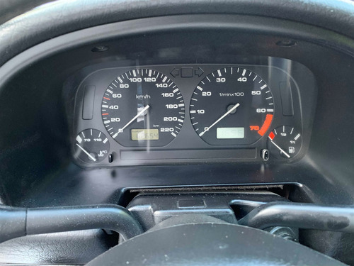 Volkswagen Polo 1.8 Mi Classic Special Sedan 8v Gasolina 4p