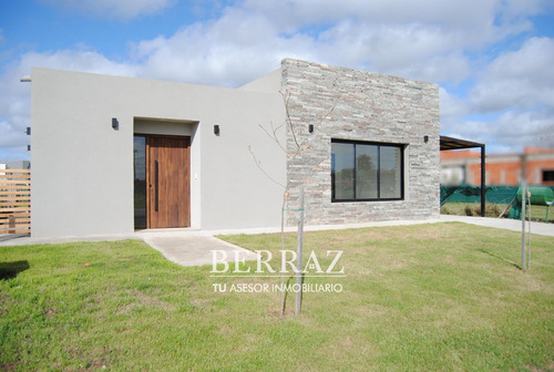 Imagen 2 de 30 de Casa En Venta En San Ramón, Pilar Del Este, G.b.a. Zona Norte
