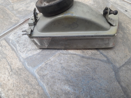 Farol Milha Xr3 Lado Direito Com Detalhe