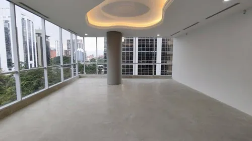 Oficinas En Arriendo Poblado 643-8292359