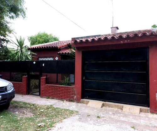 Imagen 7 de 8 de Venta!!! Casa 3 Ambientes Con Patio Y Pileta