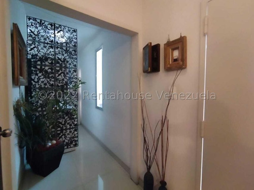 Imagen 16 de 16 de Leida Falcon Rentahouse Vende Casa En Mañongo Naguanagua 22-25273 Lf