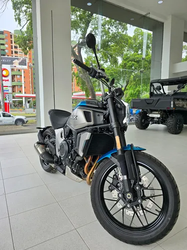 Cfmoto 700clx-h / 2024