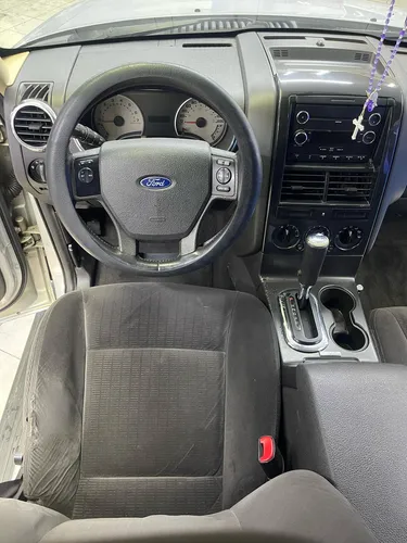 Ford Explorer Xlt 2011