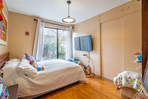 Casa En Venta De 3 Dorm. En Las Condes
