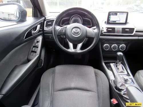 Mazda 3 2.0 Touring