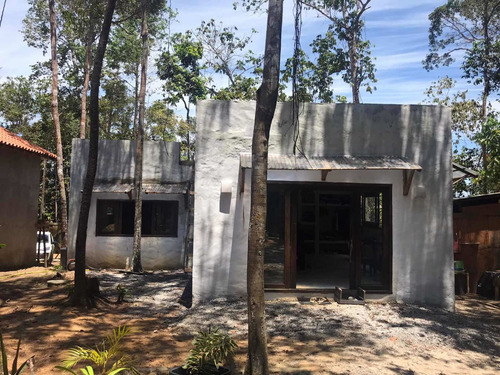 Imagem 11 de 12 de Casa 70% Construida, Condomínio,3 Suites, 2 Quartos, Piscina
