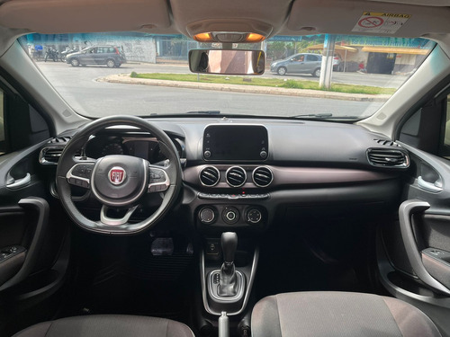 Fiat Cronos 1.8 Precision 16v Flex Aut. 4p