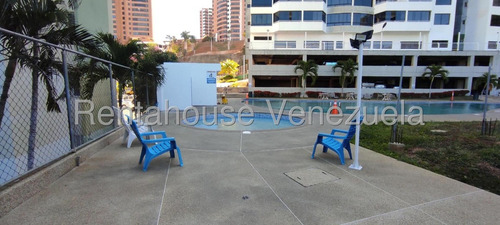 Apartamento En Venta La Llanada 25-14500 Johana Blanco