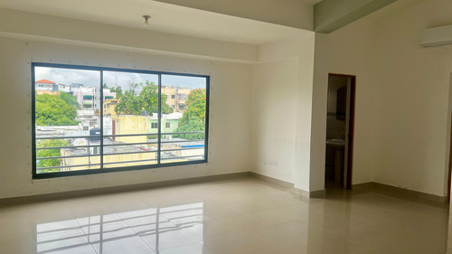 Apartamento Con Linea Blanca En Alquiler En Gazcue