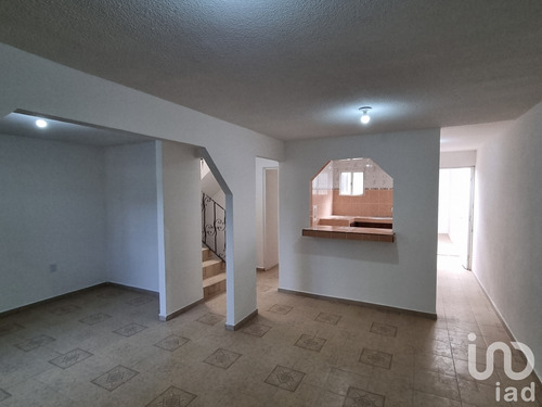 Venta Casa 5 Ambientes Haciendas De Tizayuca