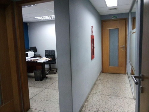 Imagen 4 de 17 de Leida Falcon Rentahouse Vende Edificon En La Candelaria Valencia 22-19154 Lf