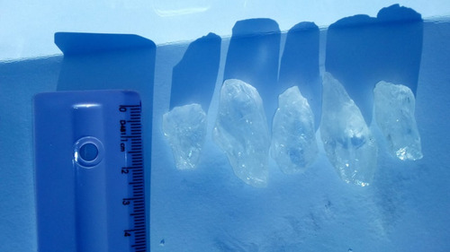 Imagem 2 de 7 de Cristal Cinco Pedras Ponta De Cristal Natural De 2 A 5 Cm
