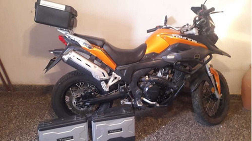Imagen 3 de 5 de Corven Touring Triax 250