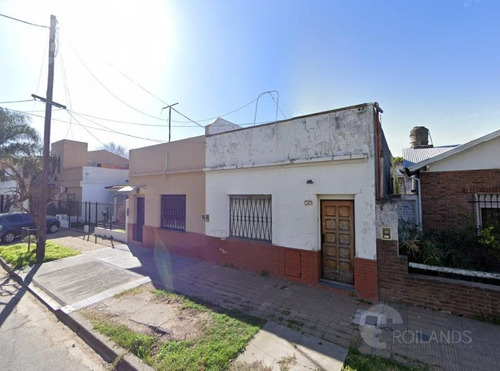 Venta Casa 3 Ambientes Con Patio Y Terraza, A Refaccionar En Villa Bosch
