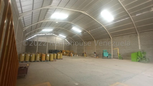 Imagen 12 de 30 de Alquiler De Galpon En Zona Industrial 2 # 23-8171 Evelyn Yepez