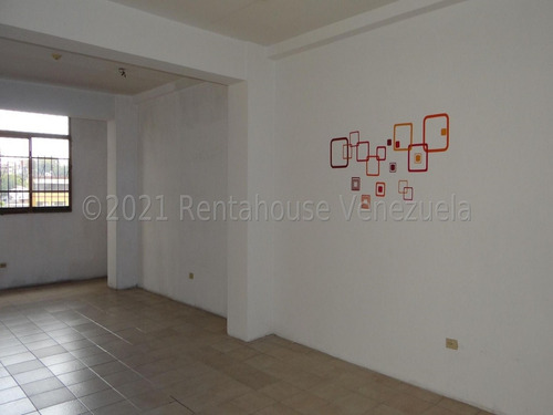 Edificio En Venta / Municipio Guaicaipuro Los Teques Yo 25-15970