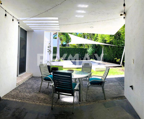Venta En El Campanario Residencial Y Golf: Seguridad, Lujo Y Comodidad