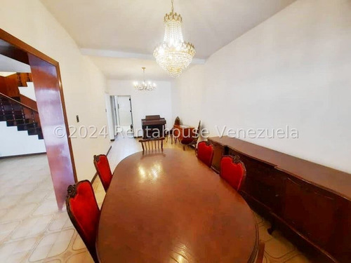 Casa De Dos Niveles Para Uso Comercial En Alquiler Los Palos Grandes I