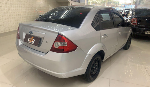 Imagem 7 de 14 de Ford Fiesta Sedan Personnalité 1.0 8v